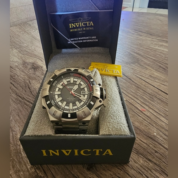 Invicta watch - Picture 2 of 4